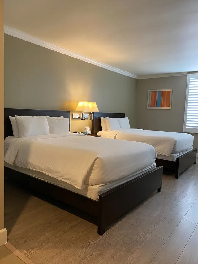 غرفة قياسية بسريرين كوين لذوي الإعاقة، Greentree Inn And Suites Alhambra 1/5