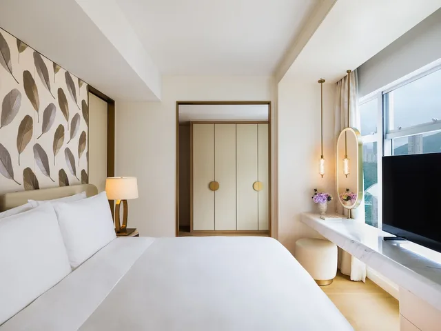 بنتهاوس بسرير كينج وسريرين منفصلين بغرفتي نوم، Lanson Place Hotel 1/6