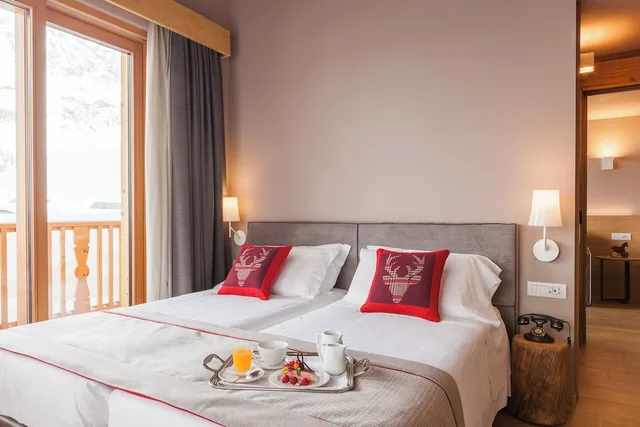 2 Bedrooms, Exclusive, Master, Suite, Twin Beds, Queen Bed, Sofa، Hotel Excelsior Planet 1/10