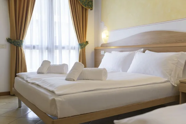 Plus, Standard, Triple, Twin Beds، Hotel Antico Monastero 2/4