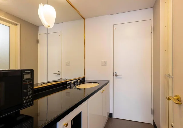 Room, Twin Beds, the b Kanazawa Katamachi 5/5