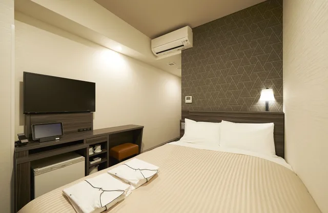 Room, Double Bed, Sotetsu Fresa Inn Osaka-Shinsaibashi 1/8