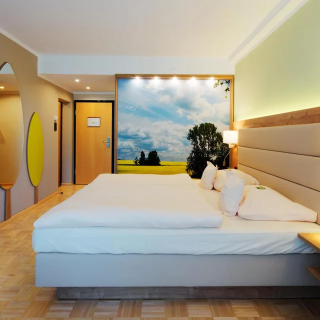 Room, King Bed, Country Side View، Bio Seehotel Zeulenroda 2/6