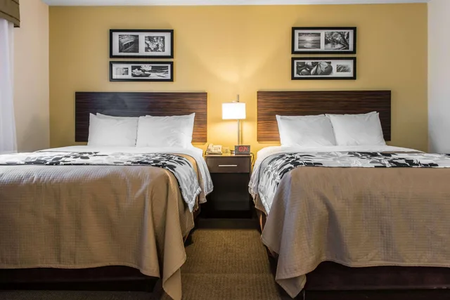 Suite, 2 Queen Beds, Sleep Inn & Suites Pittsburgh Airport 2/3