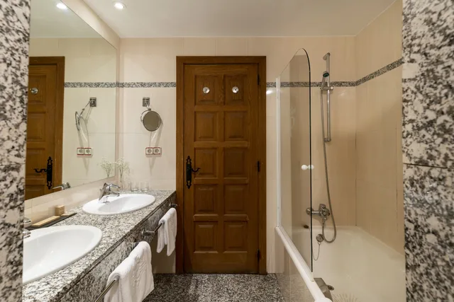 غرفة قياسية بثلاثة أسرّة، Parador De Vilalba 7/10