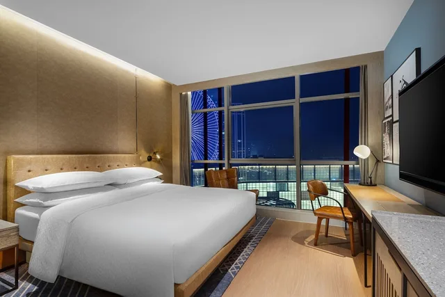 غرفة بسرير كينج بإطلالة، Four Points by Sheraton Chongqing, Yongchuan 2/3