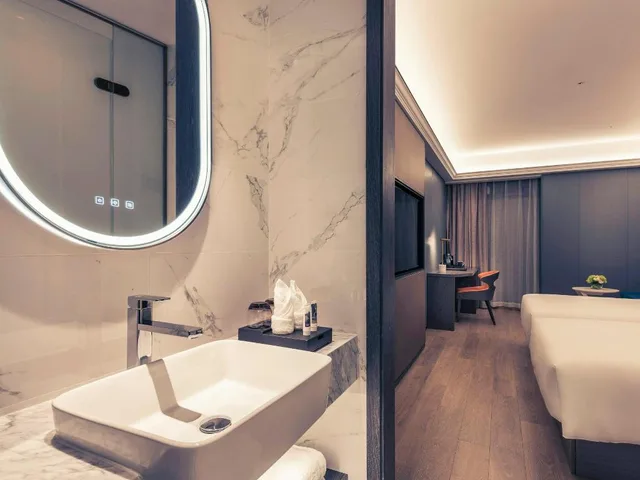 غرفة داخلية سوبيريور بسريرين منفصلين، Mercure Shanghai Necc 8/8