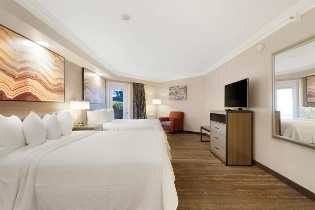 غرفة بسريرين كوين بشرفة للمدخنين، Best Western Plus Wine Country Inn & Suites 2/7