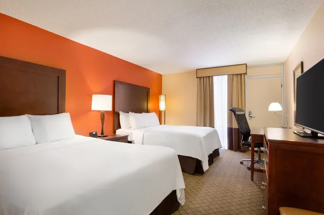 غرفة قياسية بسريرين كوين، Clarion Inn Sheffield Muscle Shoals 2/5