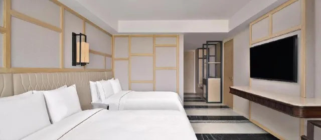 Room, King Bed, Courtyard View, The Westin Goa 12/16