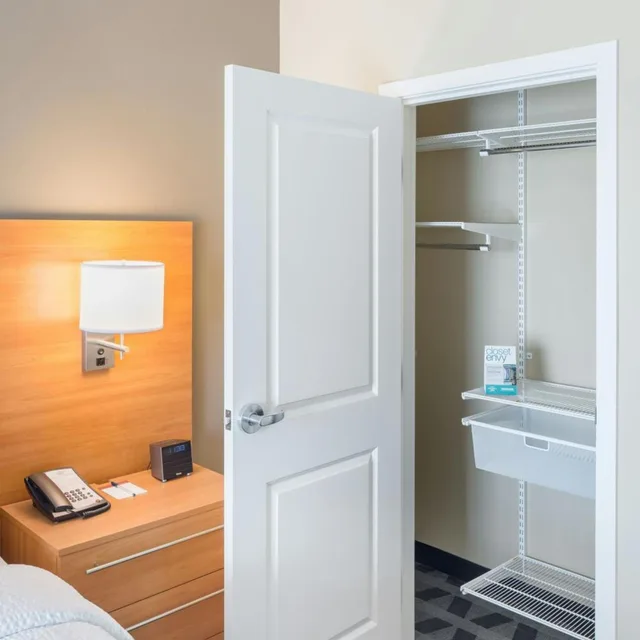 استوديو بسرير كينج مع أريكة لذوي الإعاقة، Towneplace Suites Portland Vancouver 10/10