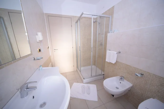 غرفة مفردة بسرير كوين، Club Hotel Kennedy 3/4