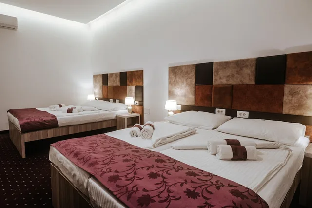 غرفة سوبيريور رباعية بأربعة أسرّة، Hotel & Spa Meydan 2/3