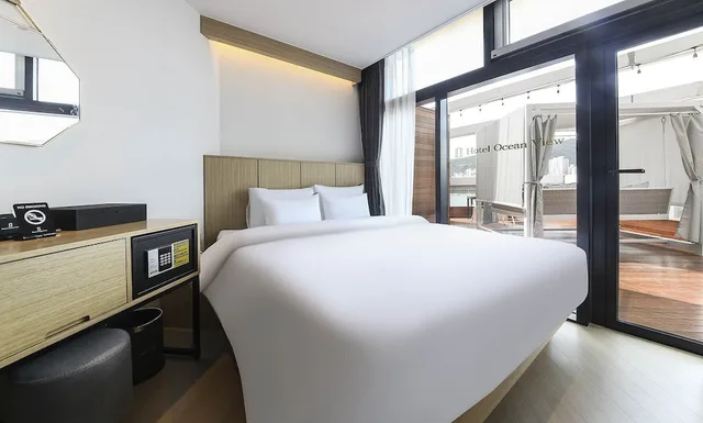 Royal, Ocean, Double Bed, Terrace، Hotel Ocean View 3/6