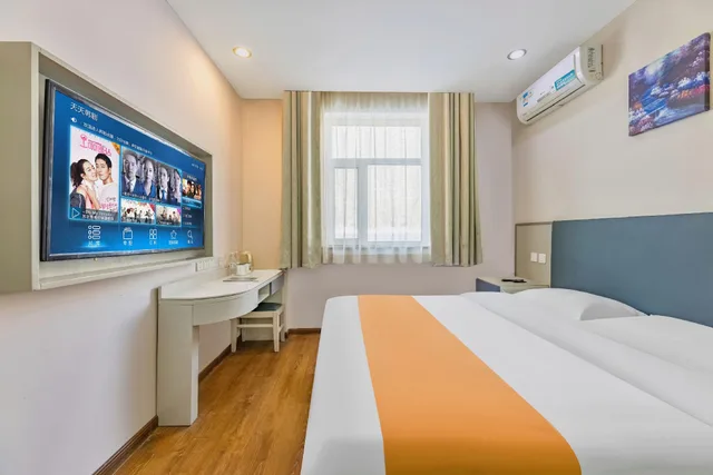 غرفة بسرير كوين، GreenTree Inn Baoding Sanfeng Road Agricultural University Shell Hotel 1/3