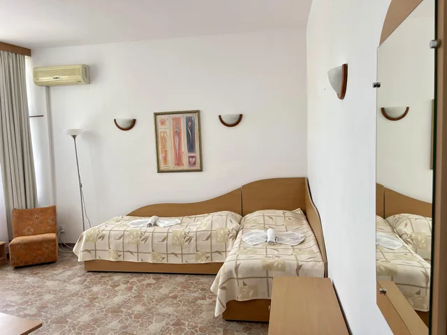Family, Balcony or Terrace، Trakia Garden 2/2