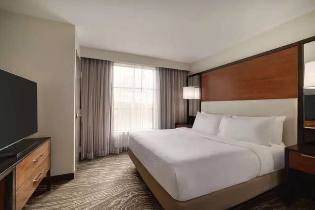 جناح بريميوم لذوي الإعاقة، Embassy Suites Chattanooga / Hamilton Place 1/2