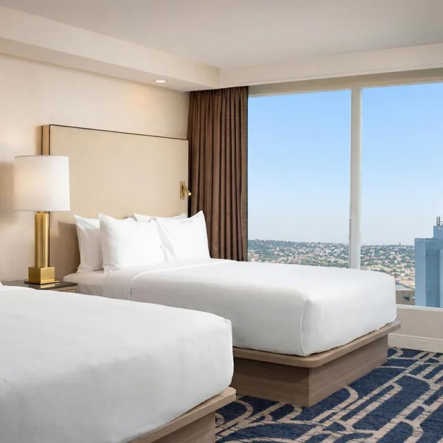 2 Rooms, Suite, 3 Queen Beds, City View, Embassy Suites By Hilton Niagara Falls Fallsview 1/3