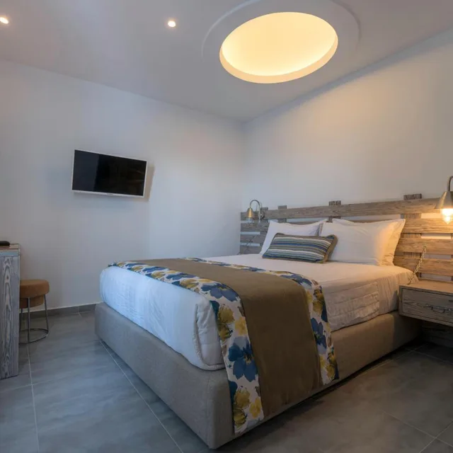 Honeymoon, Caldera, Double Bed, Sunset View, Outdoor Jetted Tub، Calderas Dolphin Suites 1/2
