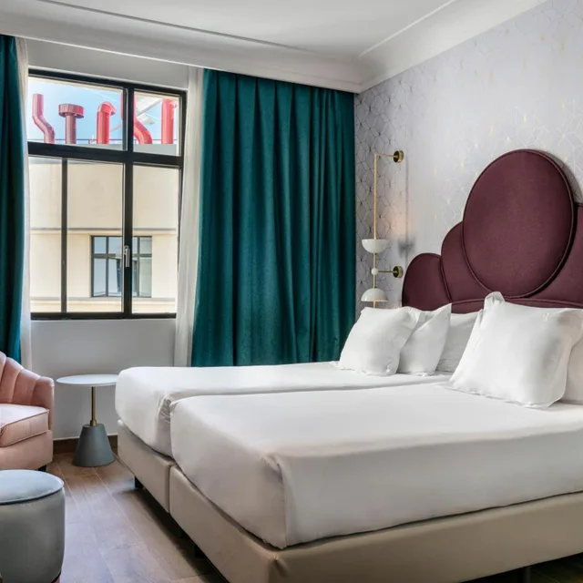 Basic, Double Bed, Vincci Capitol 1/9