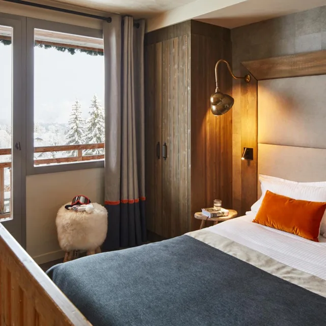 جناح بشرفة، Hotel L'arboisie 2/3