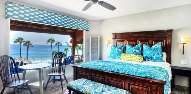 Deluxe, Villa, King Bed, Beach View, Sofa, North Wing، Beachcomber Inn 4/8