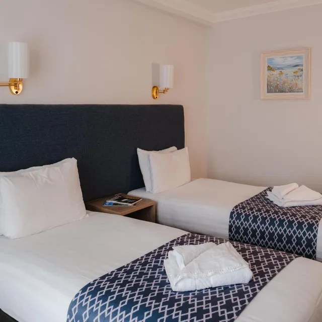 غرفة بسريرين منفصلين، Kilbirnie Hotel 2/7