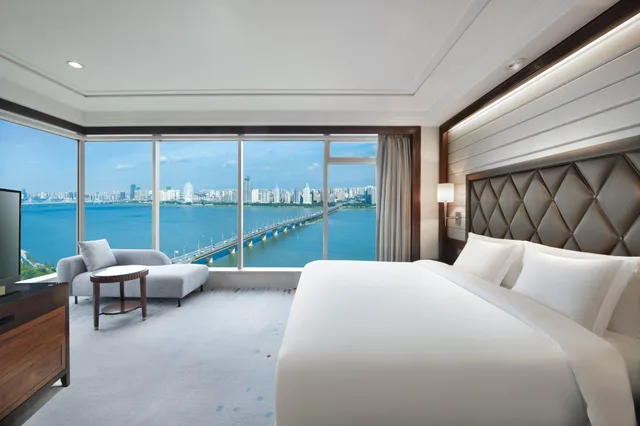 جناح بإطلالة على النهر بغرفة نوم واحدة للمدخنين، Crowne Plaza Nanchang Riverside 2/4