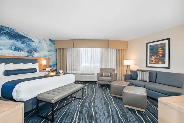 Standard, King Bed, Sofa, Best Western Plus Marina Gateway Hotel 3/5