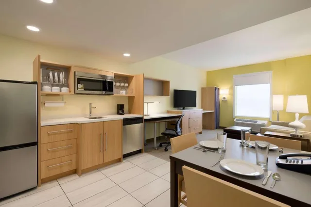Pure, Wellness, Suite, King Bed, Accessible، Home2 Suites By Hilton Clarksville/Ft. Campbell 8/8