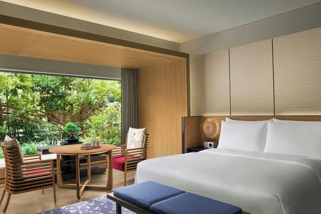 غرفة ديلوكس بسرير مزدوج بإطلالة على الحديقة، The Ritz Carlton Kyoto 2/8