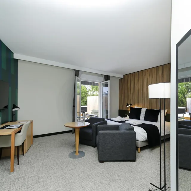 Cocoon, Junior Suite, Garden Side، Le Richebourg Hotel Restaurant Spa 1/2
