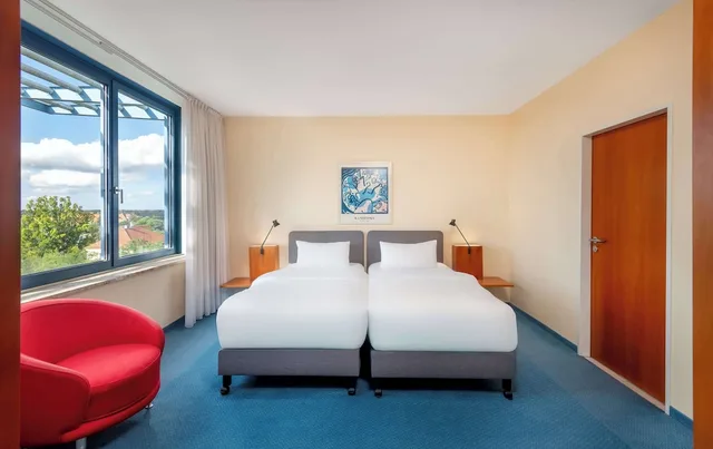 غرفة قياسية بسريرين منفصلين بإطلالة على المتنزه، Radisson Blu Furst Leopold Dessau 2/7