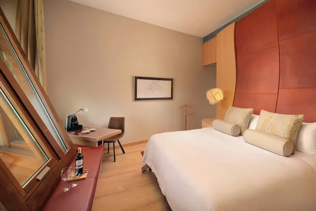 غرفة بريميوم بسرير كينج بإطلالة، Hotel Marques de Riscal A Luxury Collection Hotel Elciego 2/6