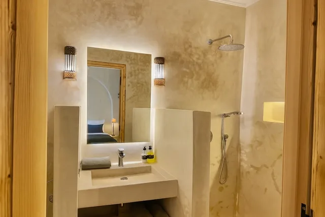 شاليه سوبيريور بسرير كينج، RIAD DAR MORE 3/6