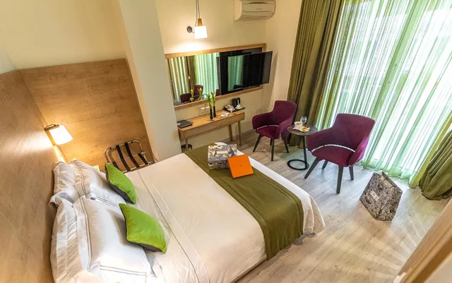 Executive, Double Bed, Acropolis View, Terrace، Polis Grand Hotel 1/9