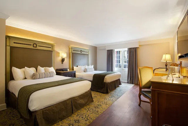 غرفة بسريرين كوين بإطلالة على الفناء بشرفة، Hotel St Marie 3/5
