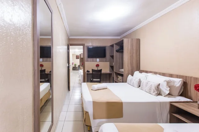 غرفة كومفورت بسرير مزدوج وسرير فردي، Amuarama Hotel 3/10