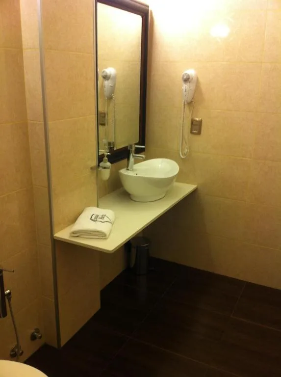 غرفة رباعية، Alvear Hotel 6/6