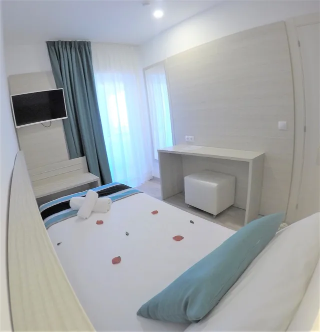غرفة كومفورت مفردة بشرفة، Welikehotel Fenix 10/19