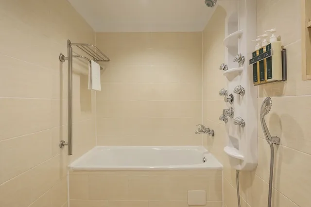 غرفة كومفورت رباعية بسريرين مزدوجين، Kindness Hotel Min Sheng 6/6