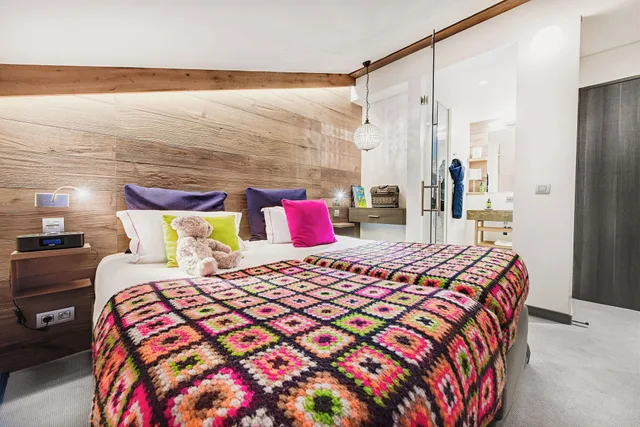 Cozy, 2 Bedrooms, Home, Queen and Twin Beds، Hôtel Pashmina 2/6