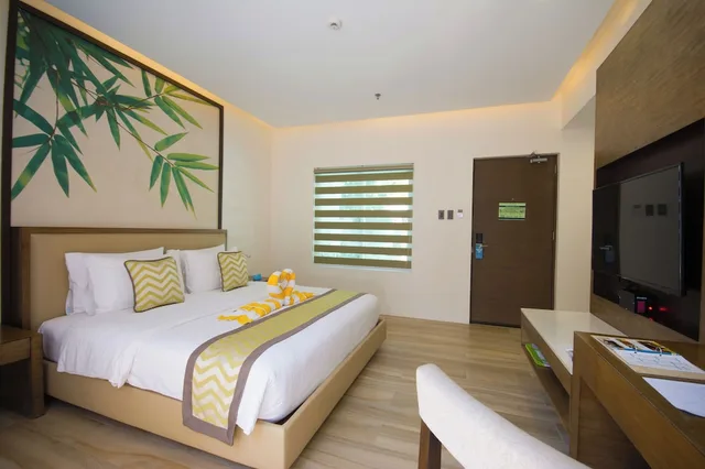 Garden Suite, King Bed, Pool Access، Boracay Haven Suites 2/5