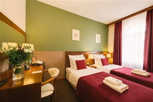 Room, Double or Twin Bed, City View, Yarden Aparthotel by Artery Hotels 3/4