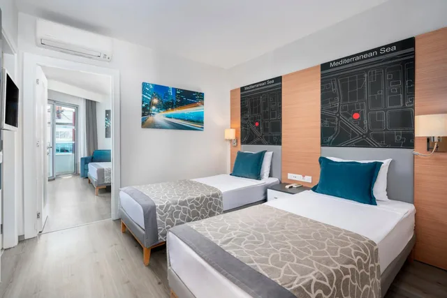 غرفة سوبيريور عائلية بسرير مزدوج وسريرين منفصلين، Avena Resort and Spa Hotel 1/4