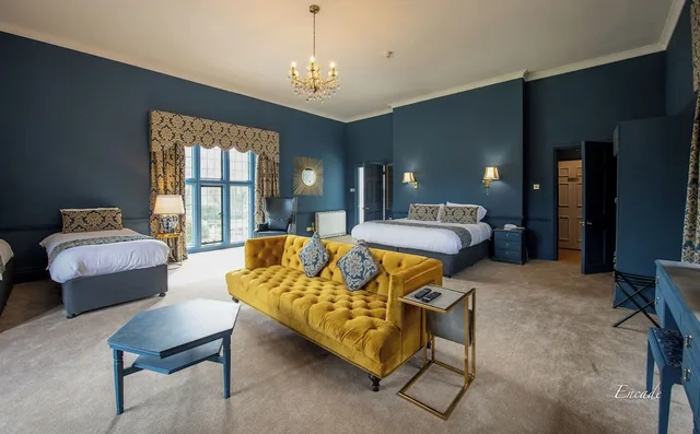 غرفة ديلوكس رباعية بسرير كينج، Broome Park Hotel 3/4