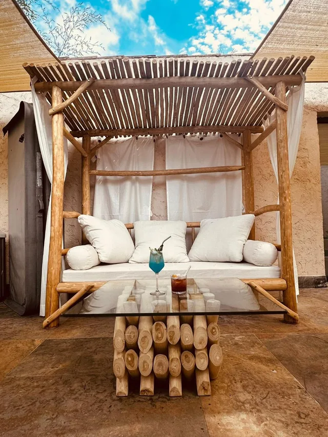 Suite, King Bed, Hot Tub, Le Mas Provencal 2/7