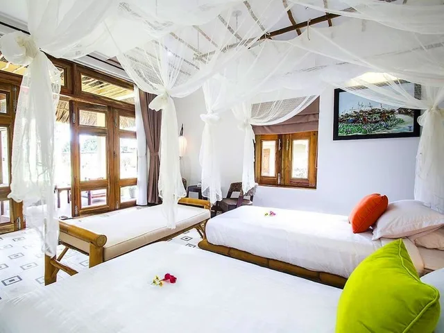 Pavilion, Queen Bed, Garden View، The Island Lodge 2/4