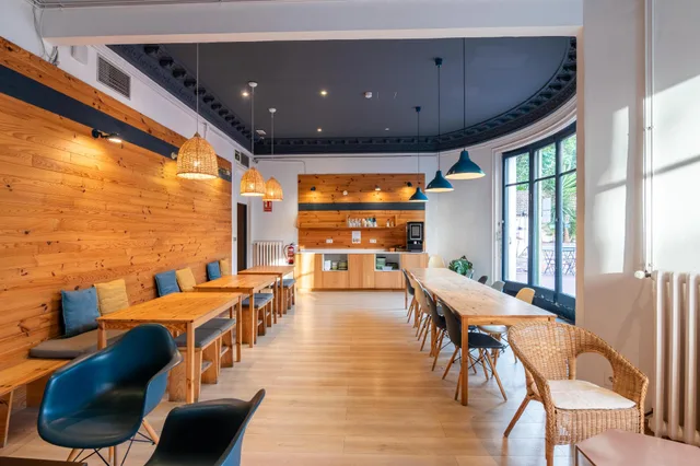 Room, Single, Bunk Beds, Shared Bathroom، Rodamon Barcelona Hostel 1/1