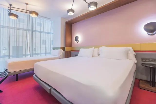 غرفة ثلاثية، Hotel Colón Centro 2/10